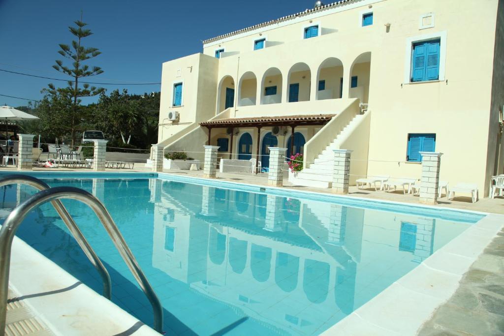 Lianos Hotel Apartments Спетсес Экстерьер фото